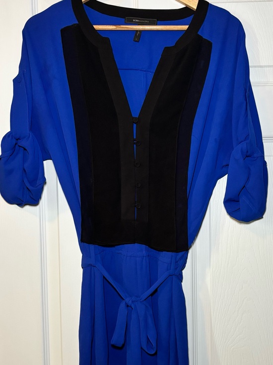 BCBGMaxAzria Dresses & Skirts - BCBGMaxAzria Royal Blue Dress with Black Front Panel